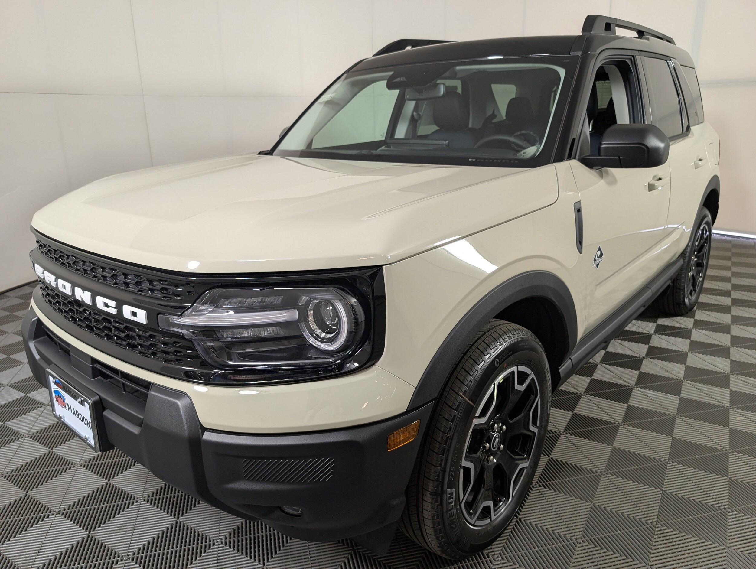 2025 Ford Bronco Sport Outer Banks photo 3