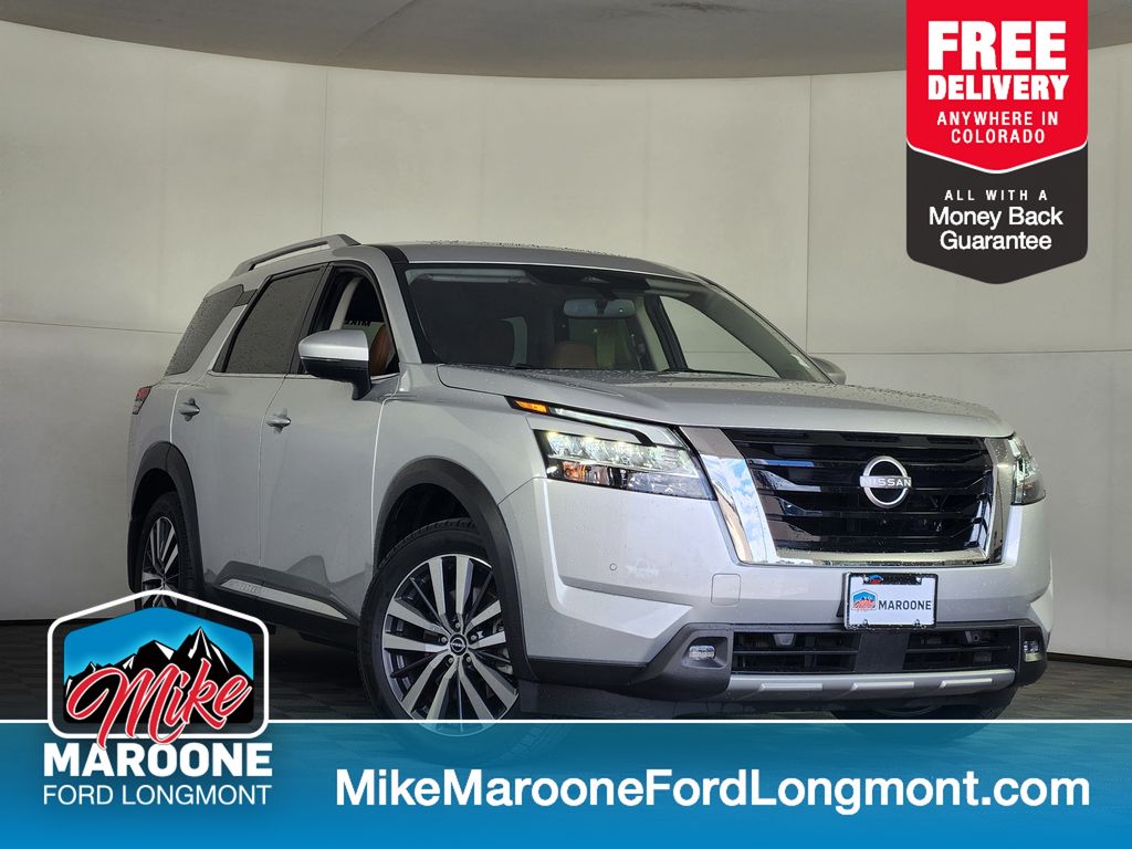 2022 Nissan Pathfinder Platinum 4WD's photo