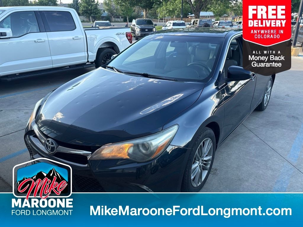 Used 2015 Toyota Camry SE Sedan