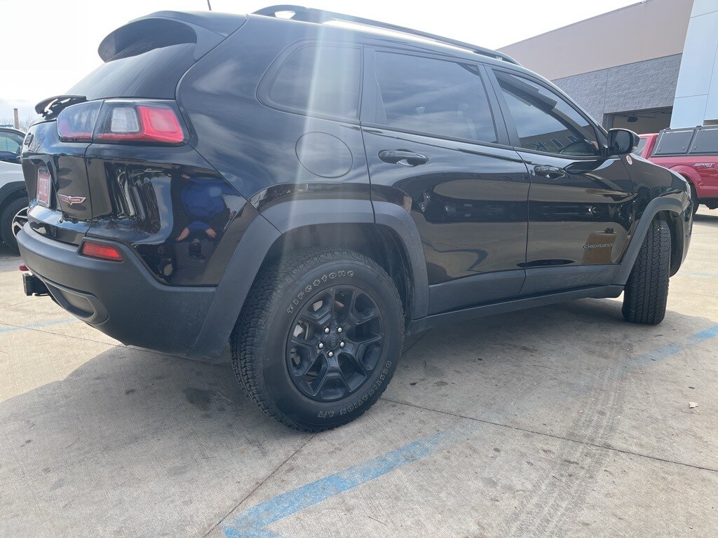 Used 2022 Jeep Cherokee Trailhawk SUV