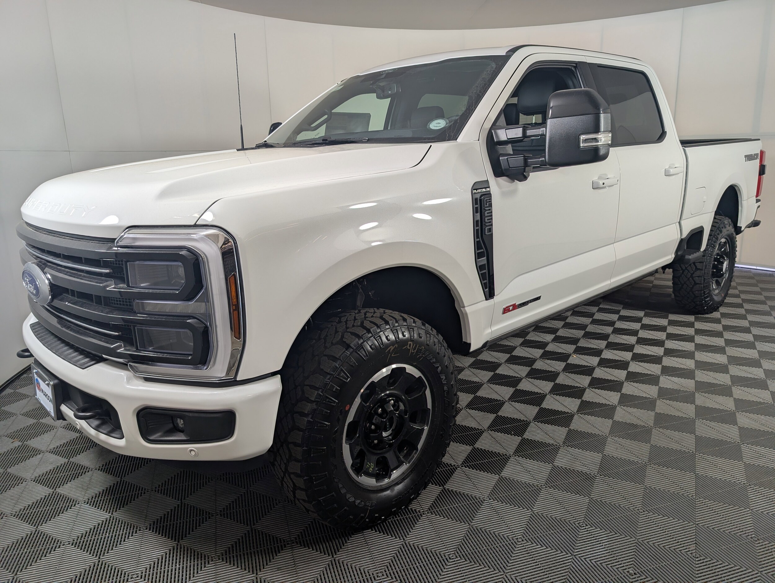 2026 Ford F-250 Platinum photo 3