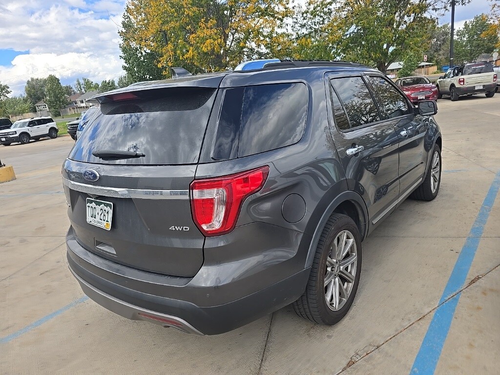 2016 Ford Explorer Limited photo 2