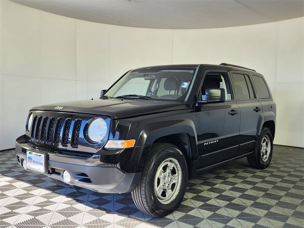 2014 Jeep Patriot Sport photo 3