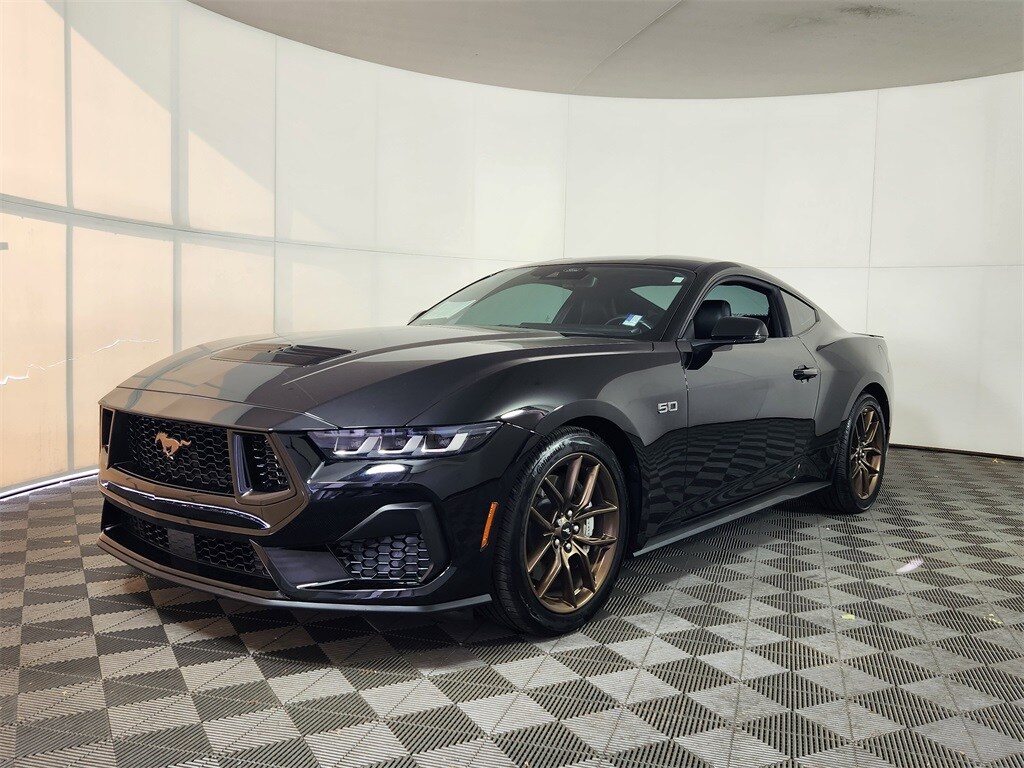 2024 Ford Mustang GT Premium photo 2