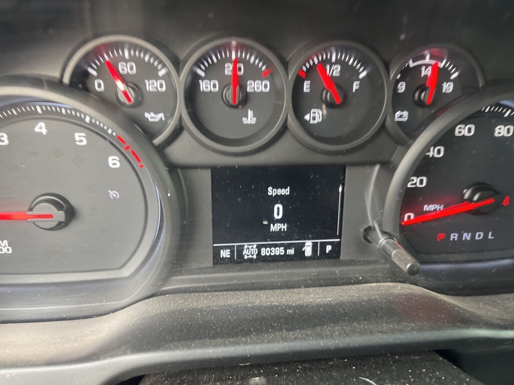 2020 Chevrolet Silverado 1500 Custom photo 3