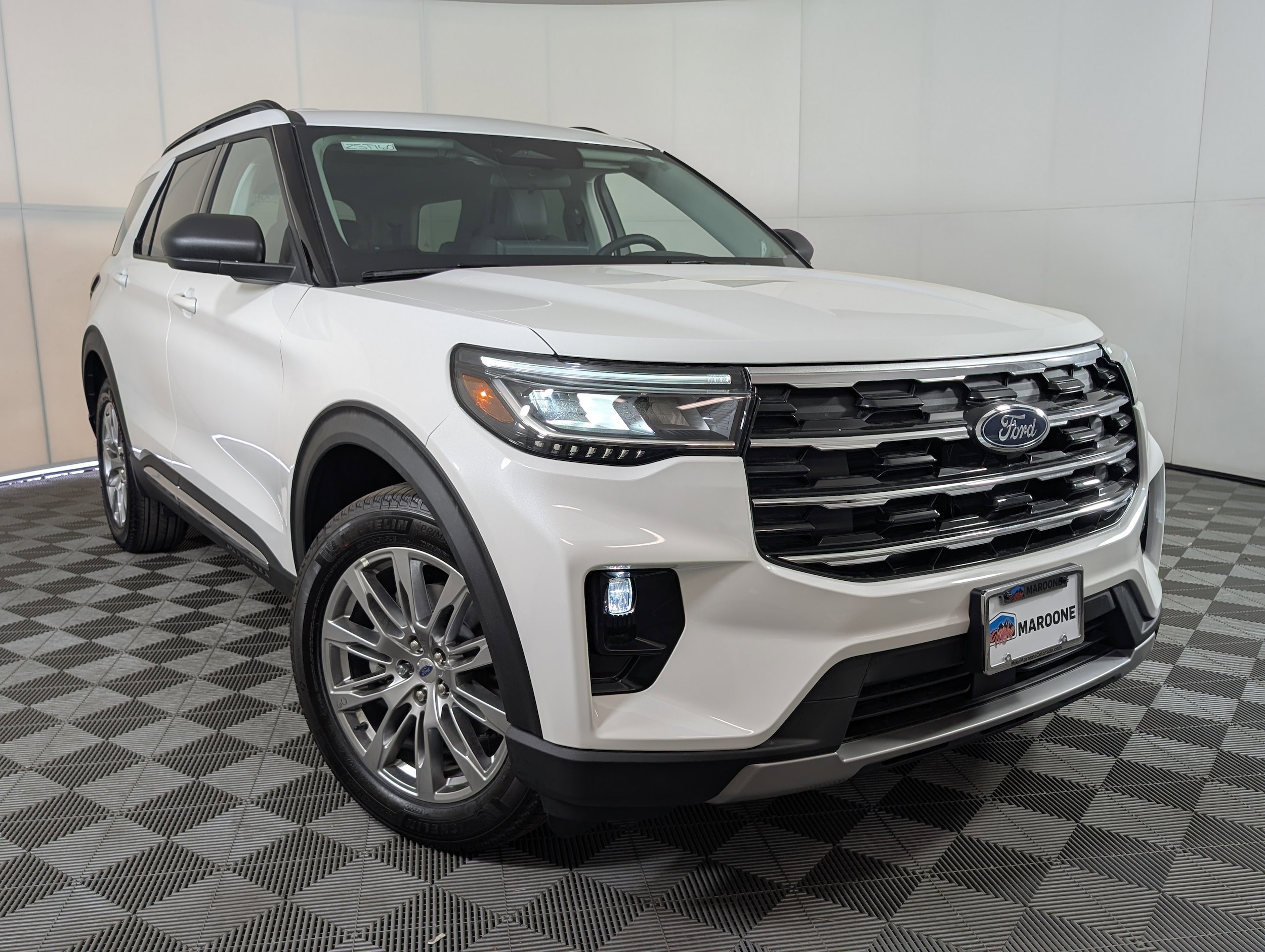 2025 Ford Explorer Active's photo