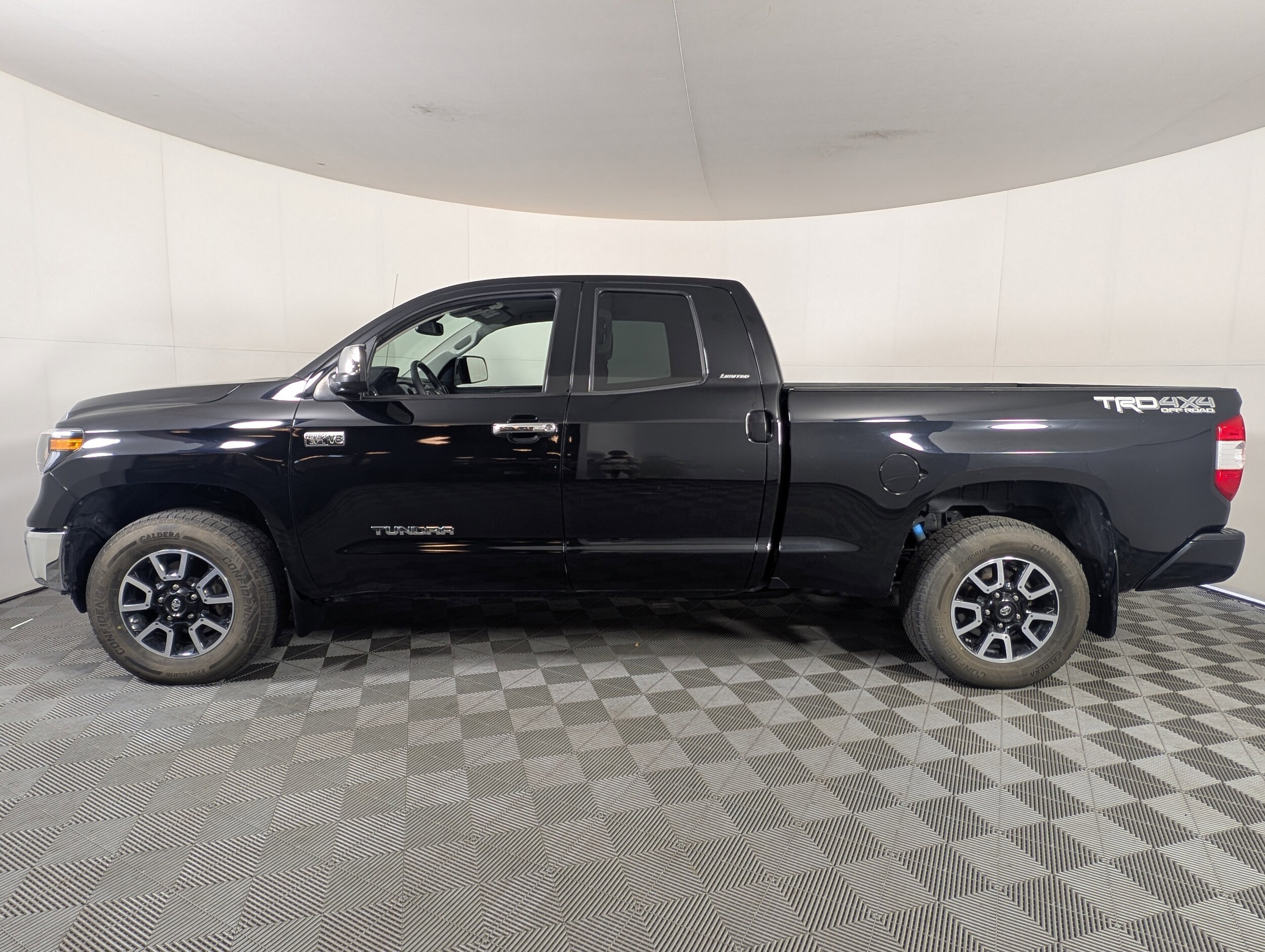 2019 Toyota Tundra Limited Grade photo 4