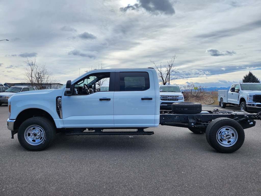 New 2026 Ford F-350SD XL Chassis