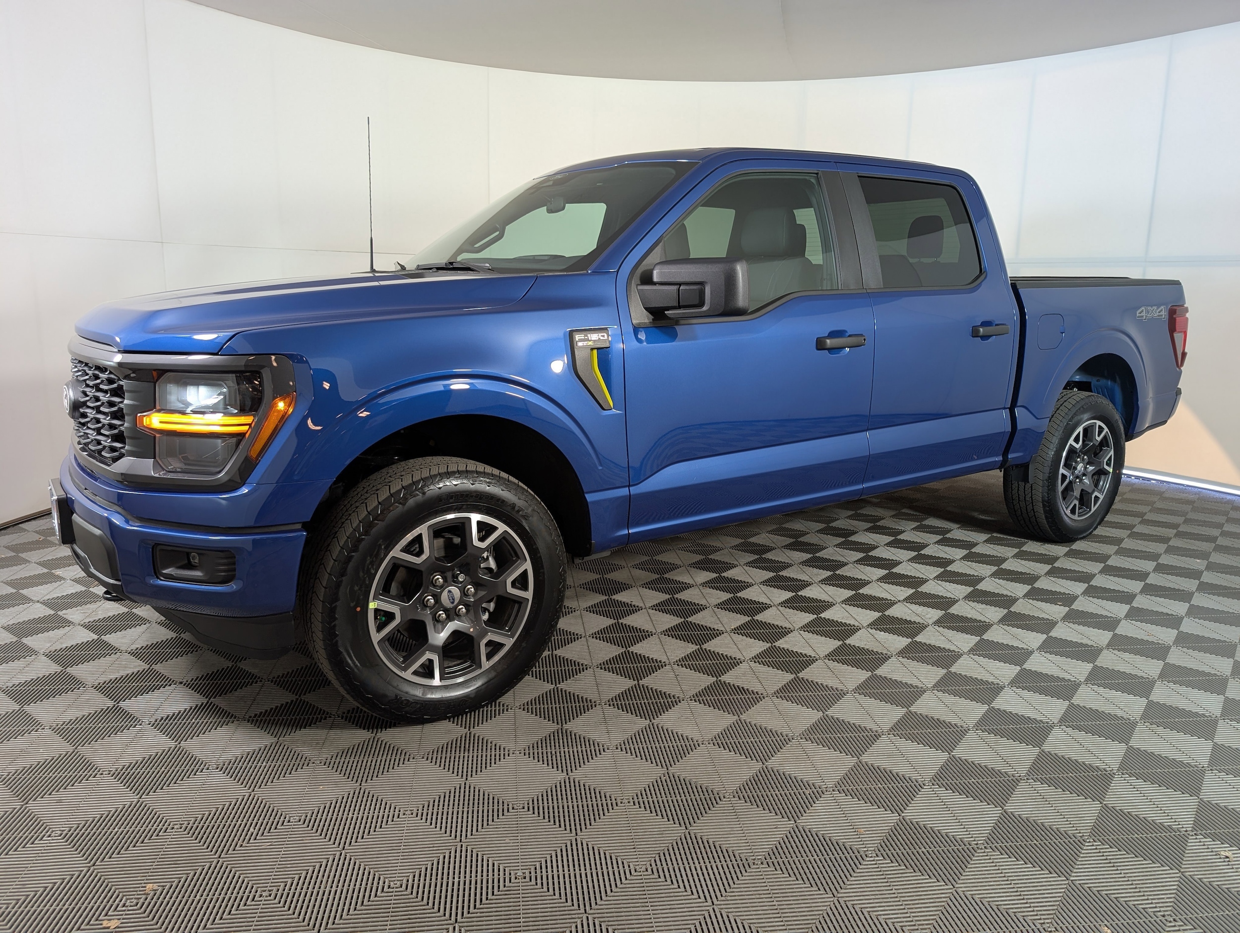 2025 Ford F-150 STX photo 3