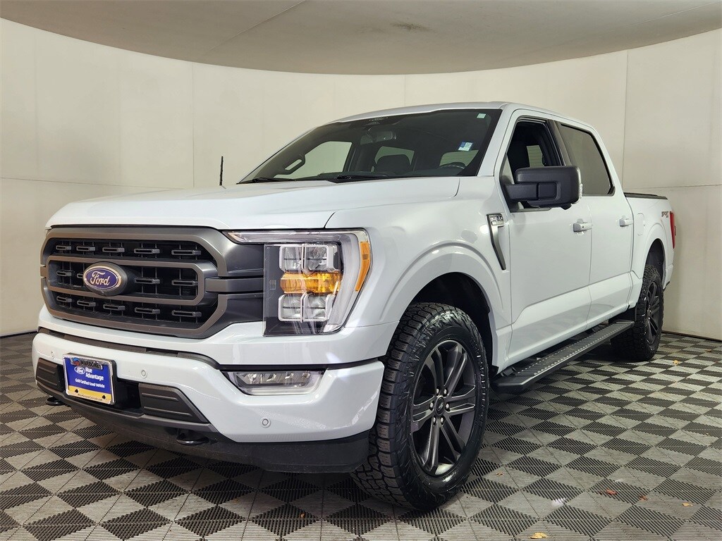 2022 Ford F-150 XLT photo 2