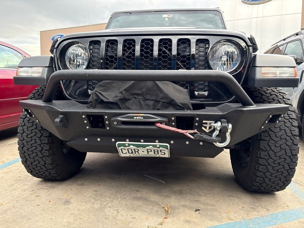 Used 2020 Jeep Gladiator Sport Truck