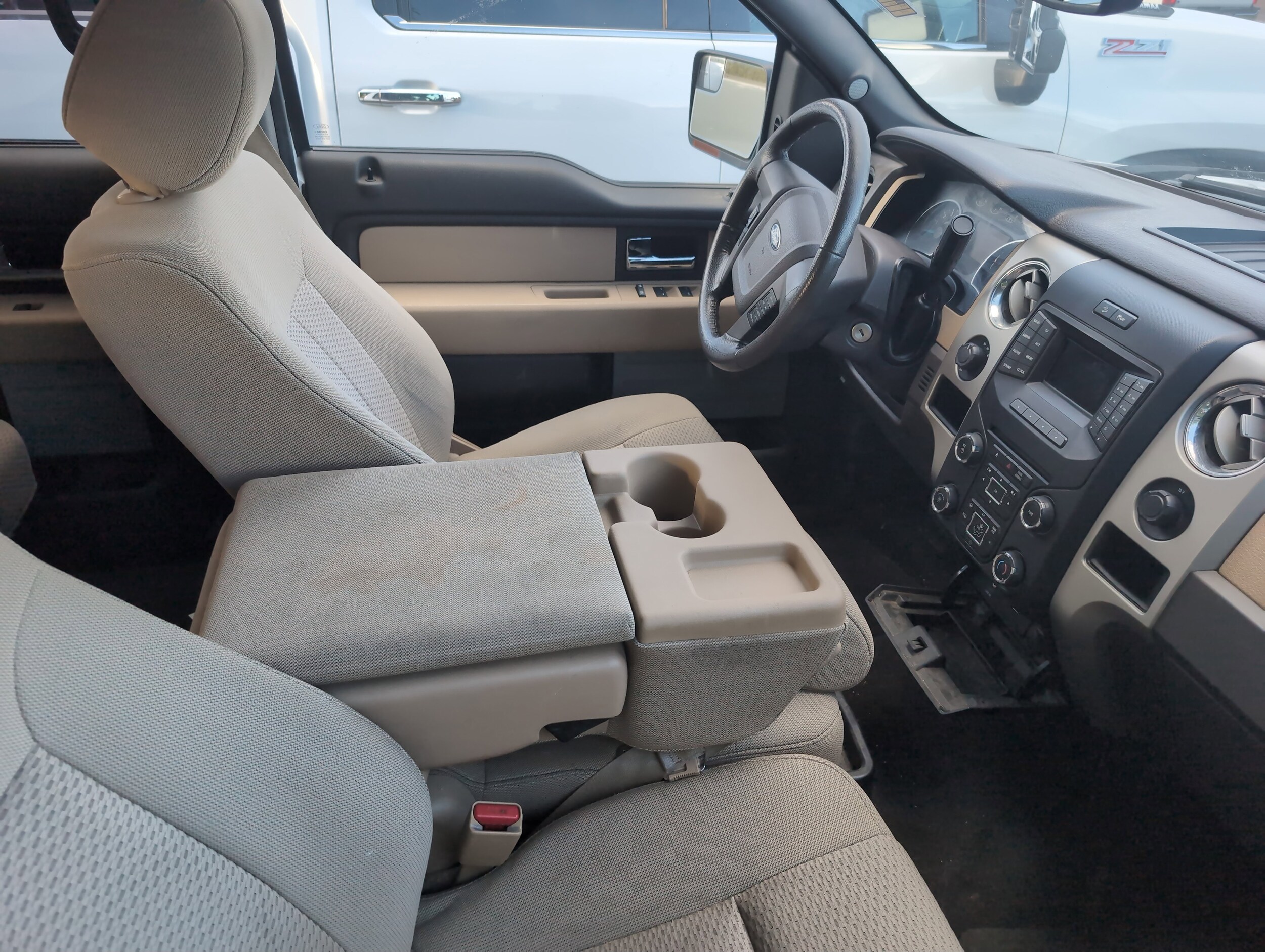 2014 Ford F-150 XLT photo 3