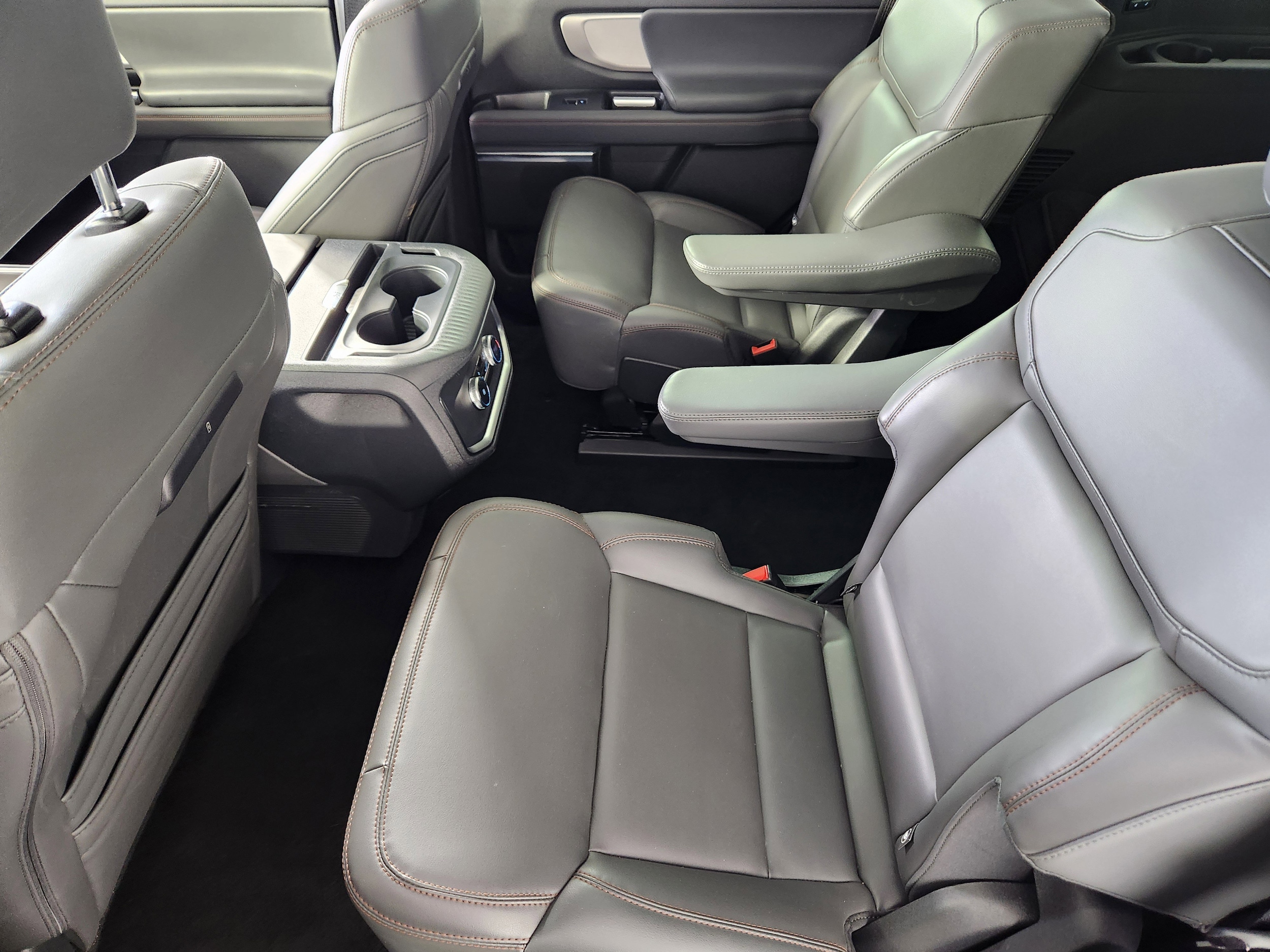 2025 Ford Expedition Active - Photo 14