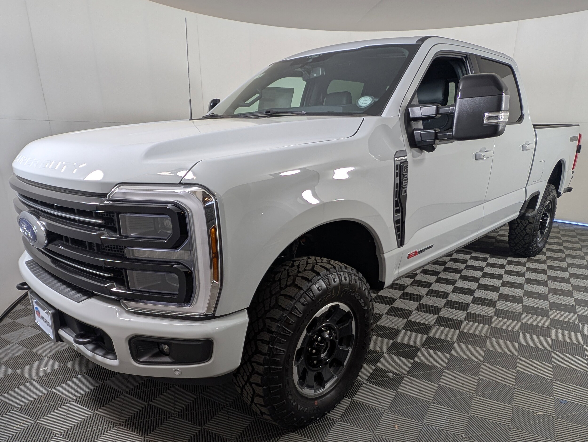 2025 Ford F-350 Platinum photo 2