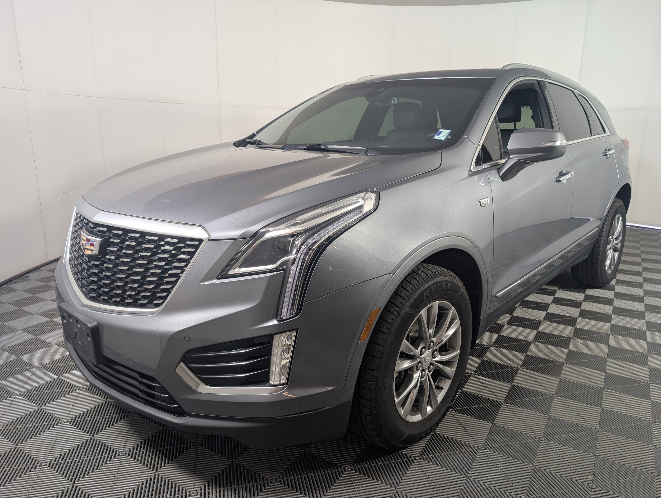 2021 Cadillac XT5 Premium Luxury photo 3
