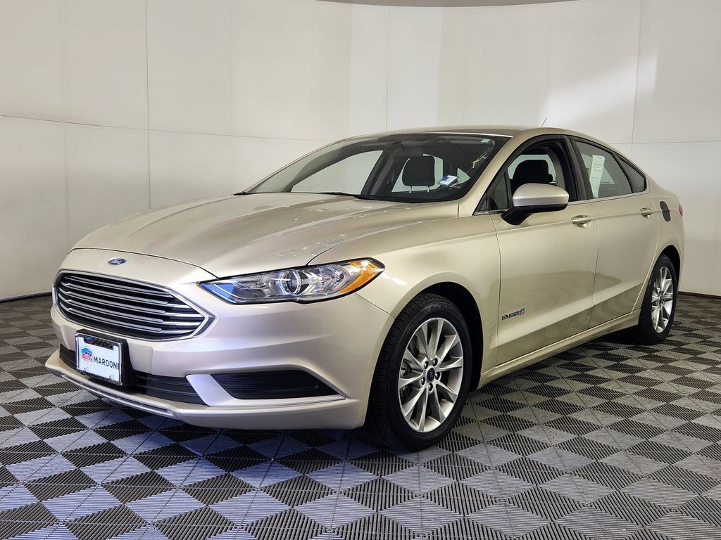 Used 2017 Ford Fusion Hybrid SE Sedan