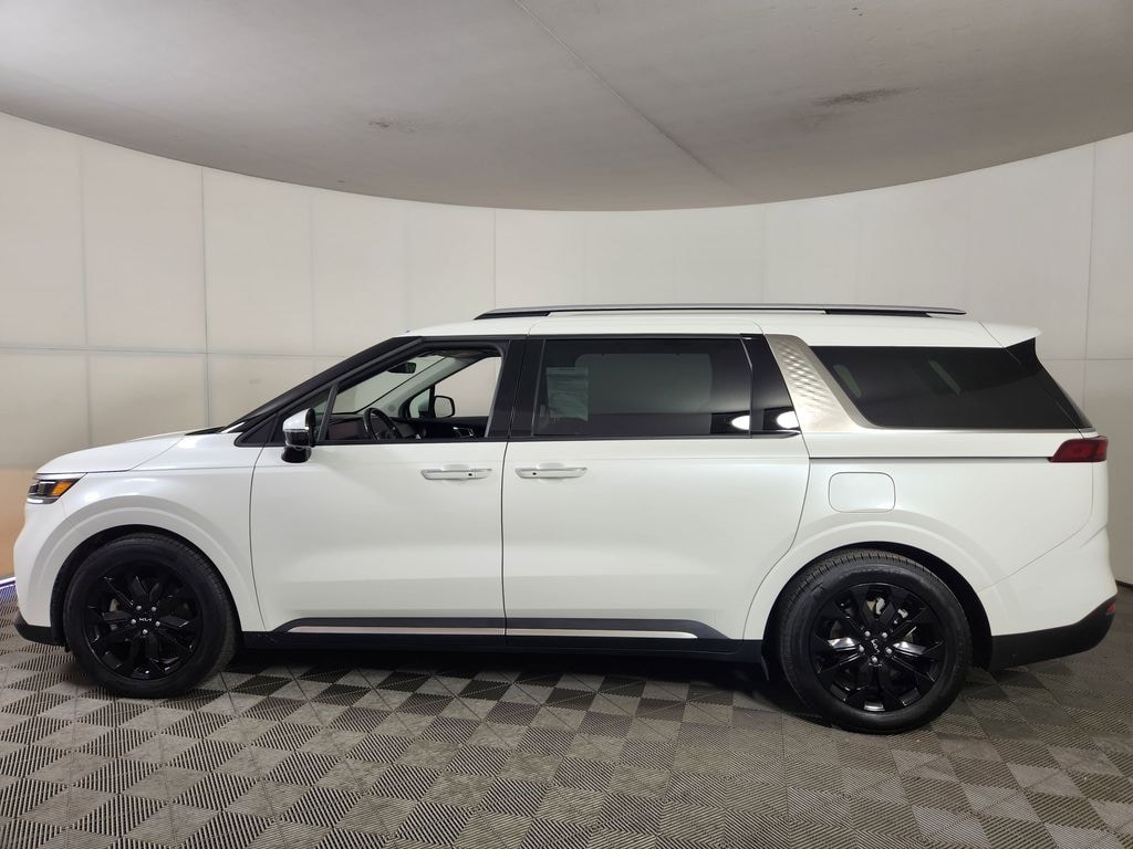 Used 2023 Kia Carnival SX Prestige Minivan/Van