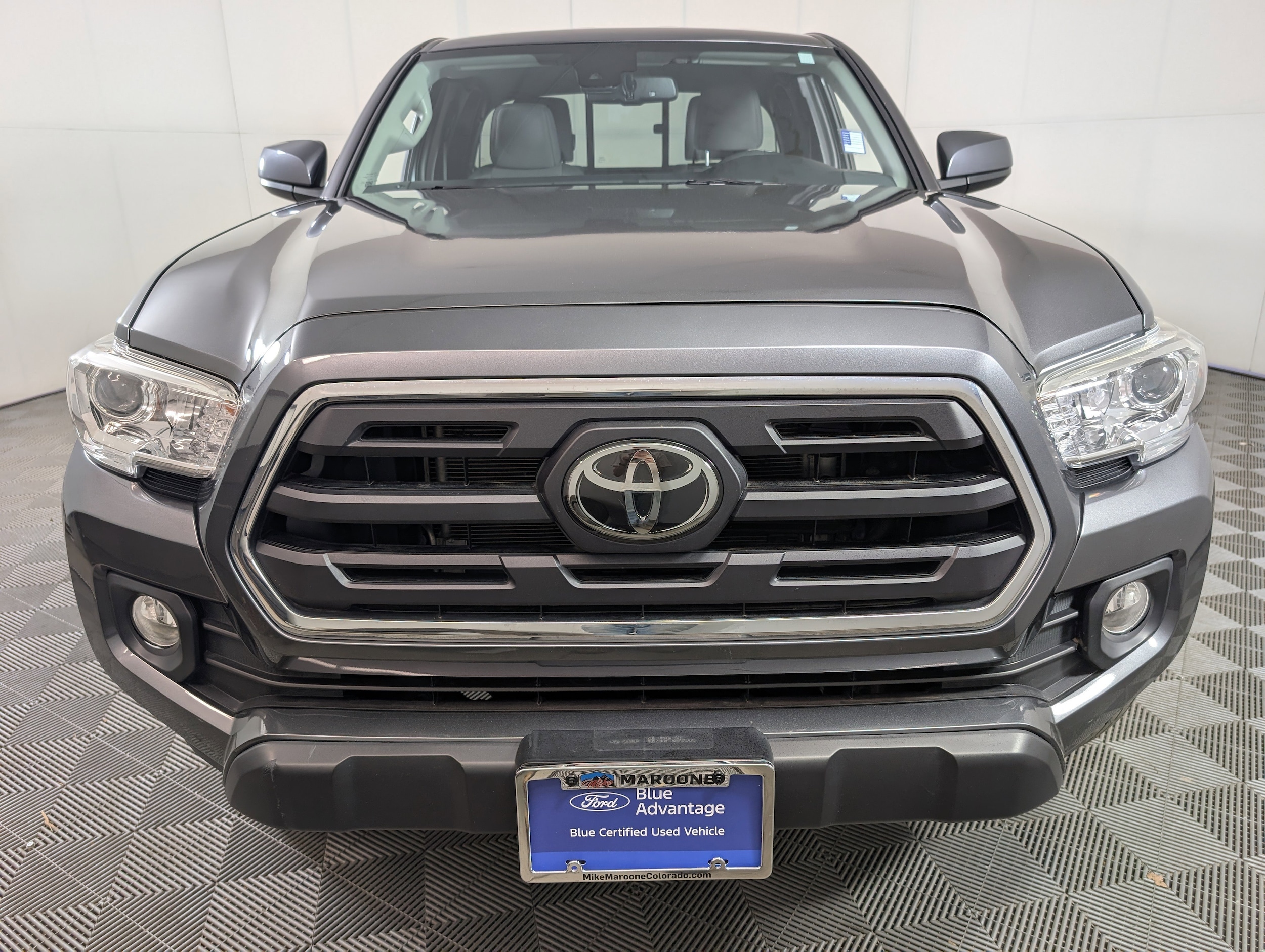 Used 2019 Toyota Tacoma SR5 with VIN 5TFSZ5AN6KX169939 for sale in Longmont, CO