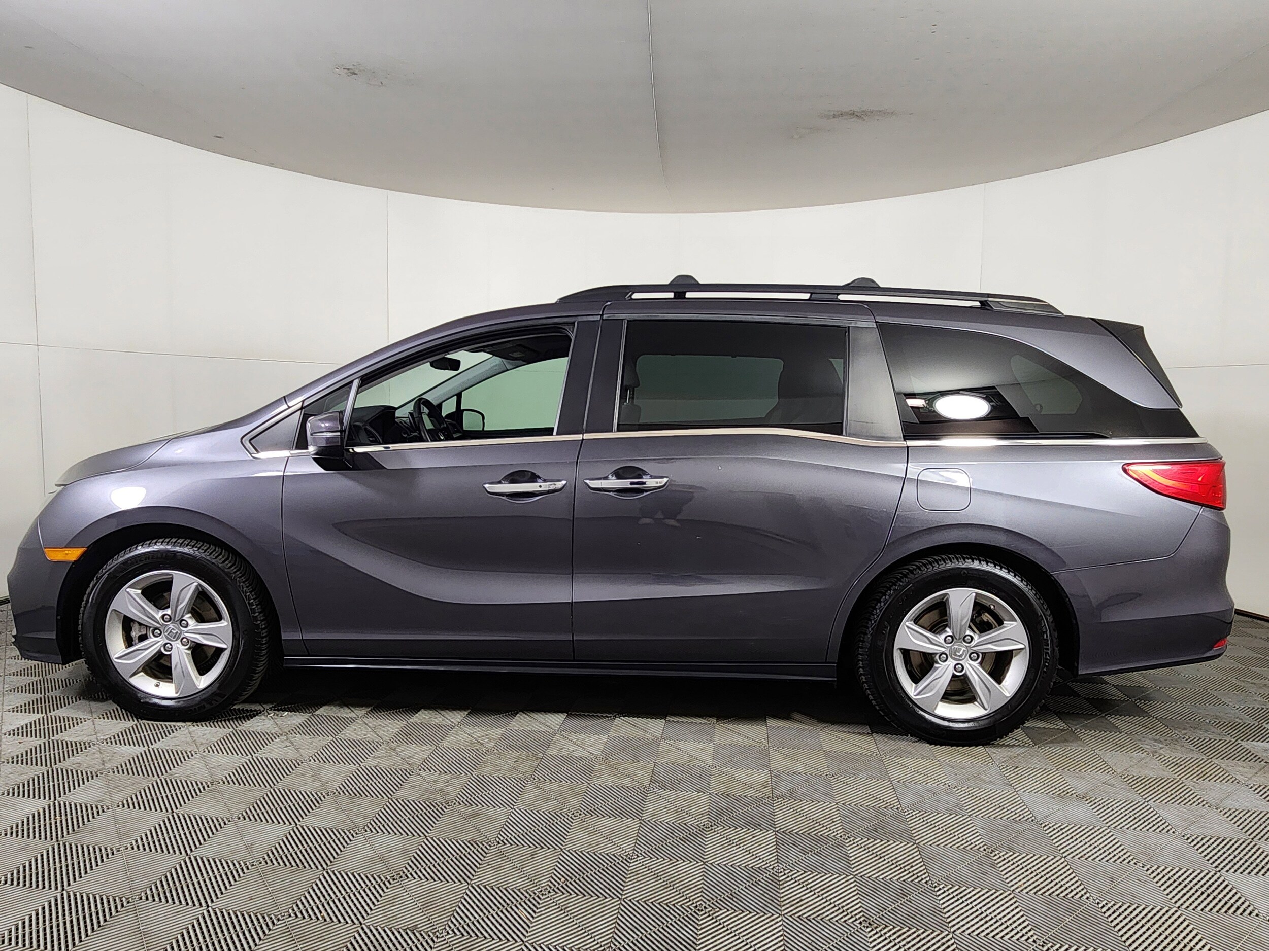 2018 Honda Odyssey EX-L photo 4
