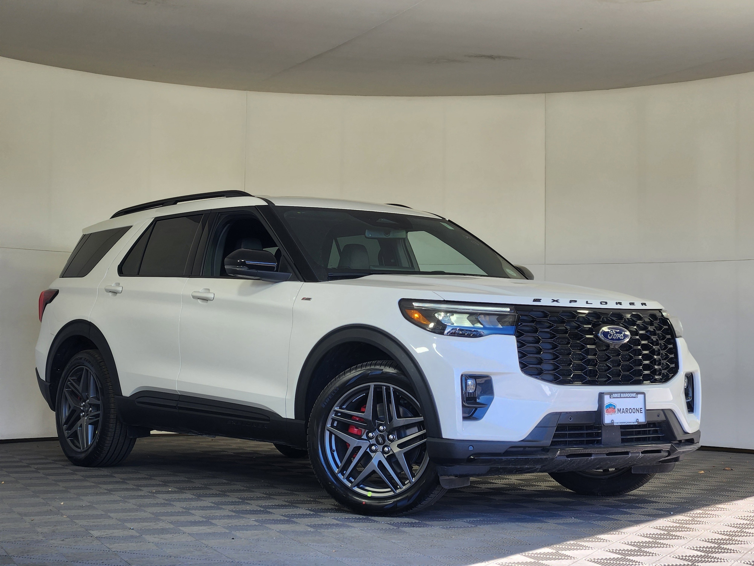 2026 Ford Explorer ST-LINE 4WD's photo