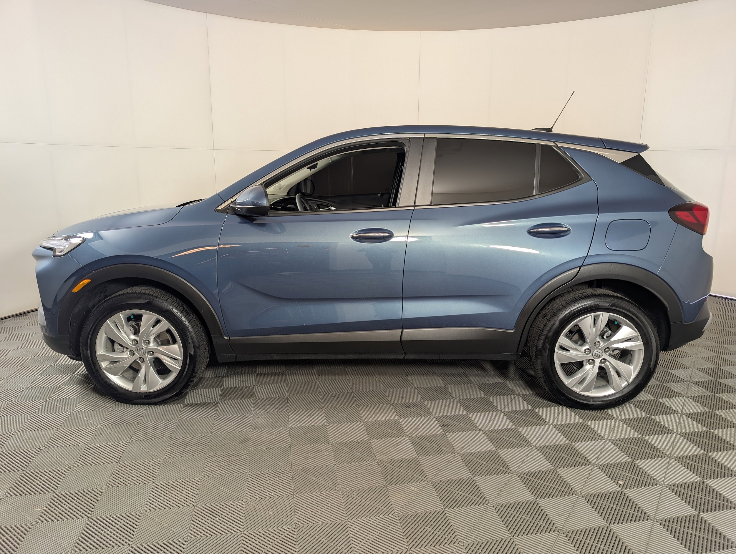 2025 Buick Encore GX Preferred photo 4