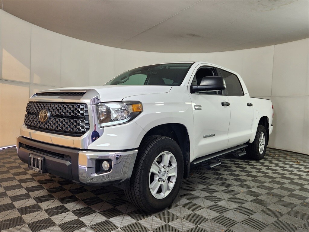 2021 Toyota Tundra SR5 CrewMax photo 3
