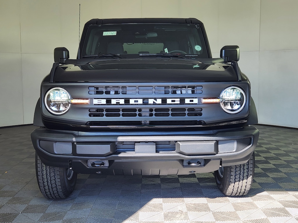 New 2025 Ford Bronco Base SUV