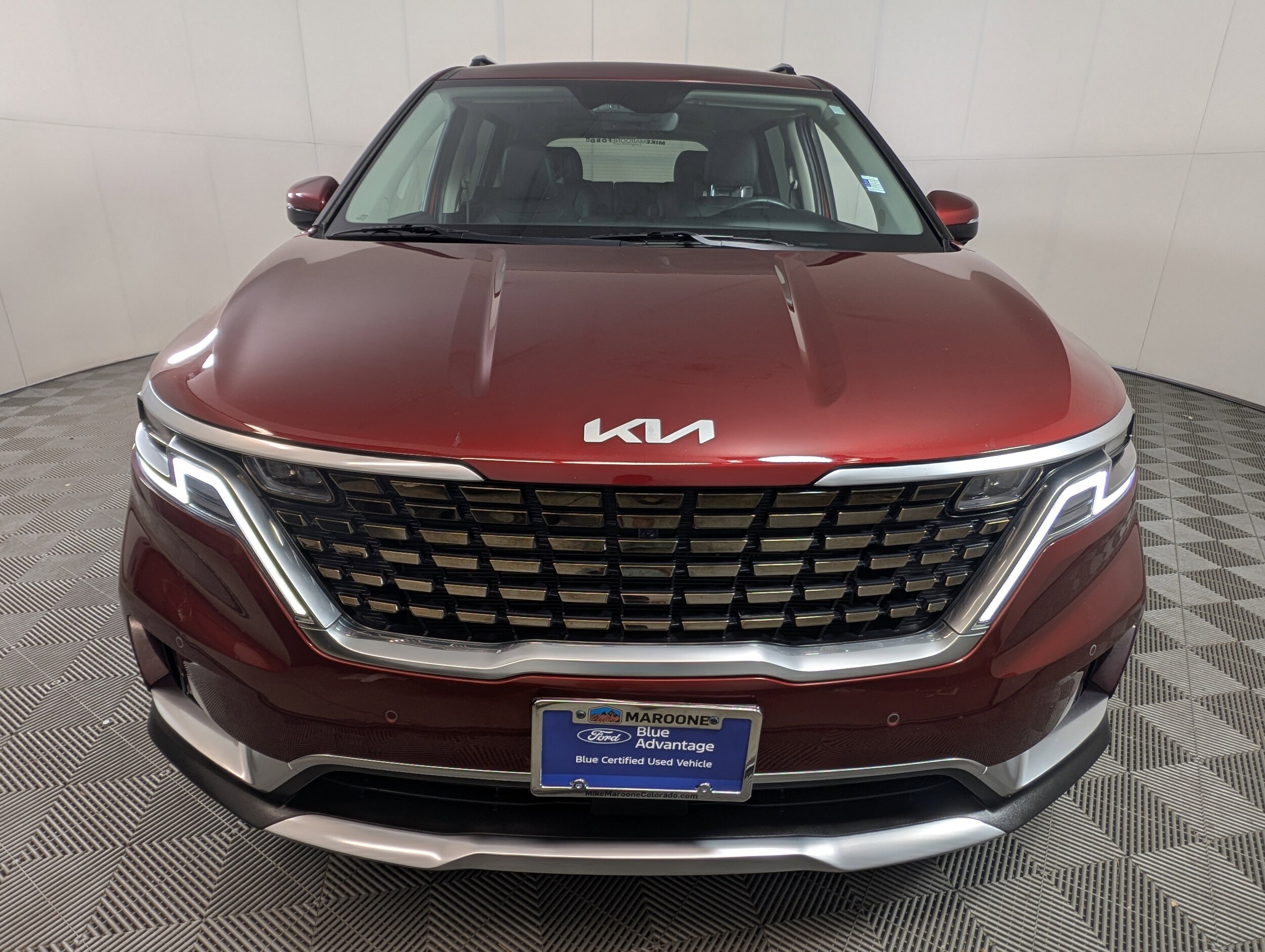 2022 Kia Carnival SX Prestige photo 2