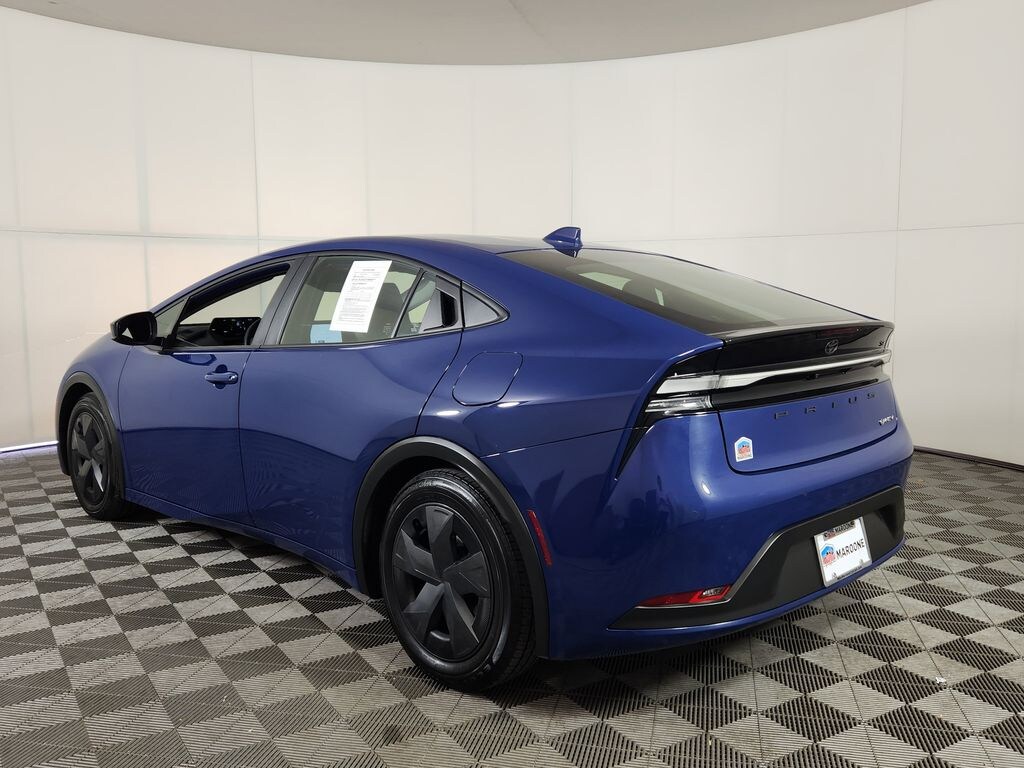 Used 2025 Toyota Prius Plug-in Hybrid SE Hatchback