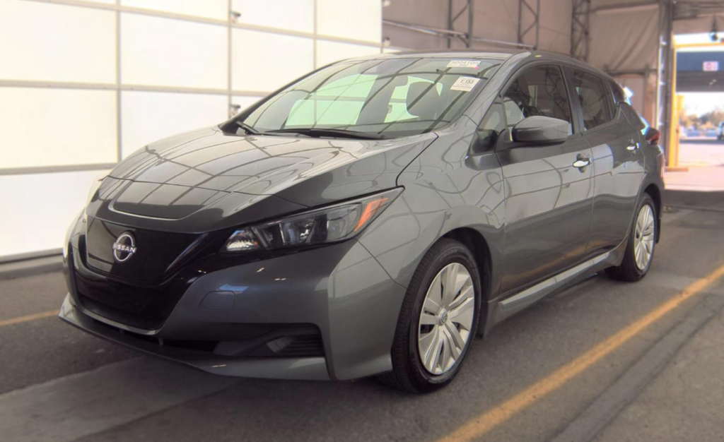 Used 2025 Nissan Leaf S with VIN 1N4AZ1BV8SC558131 for sale in Longmont, CO