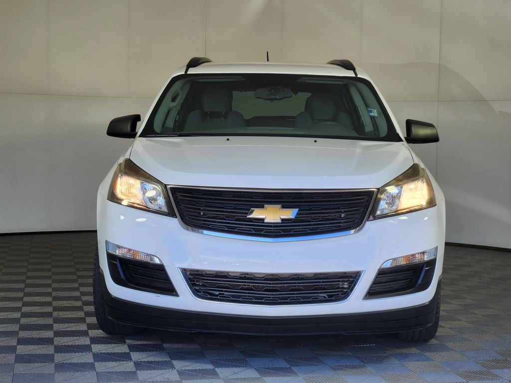 Used 2017 Chevrolet Traverse LS with VIN 1GNKRFED3HJ179905 for sale in Longmont, CO