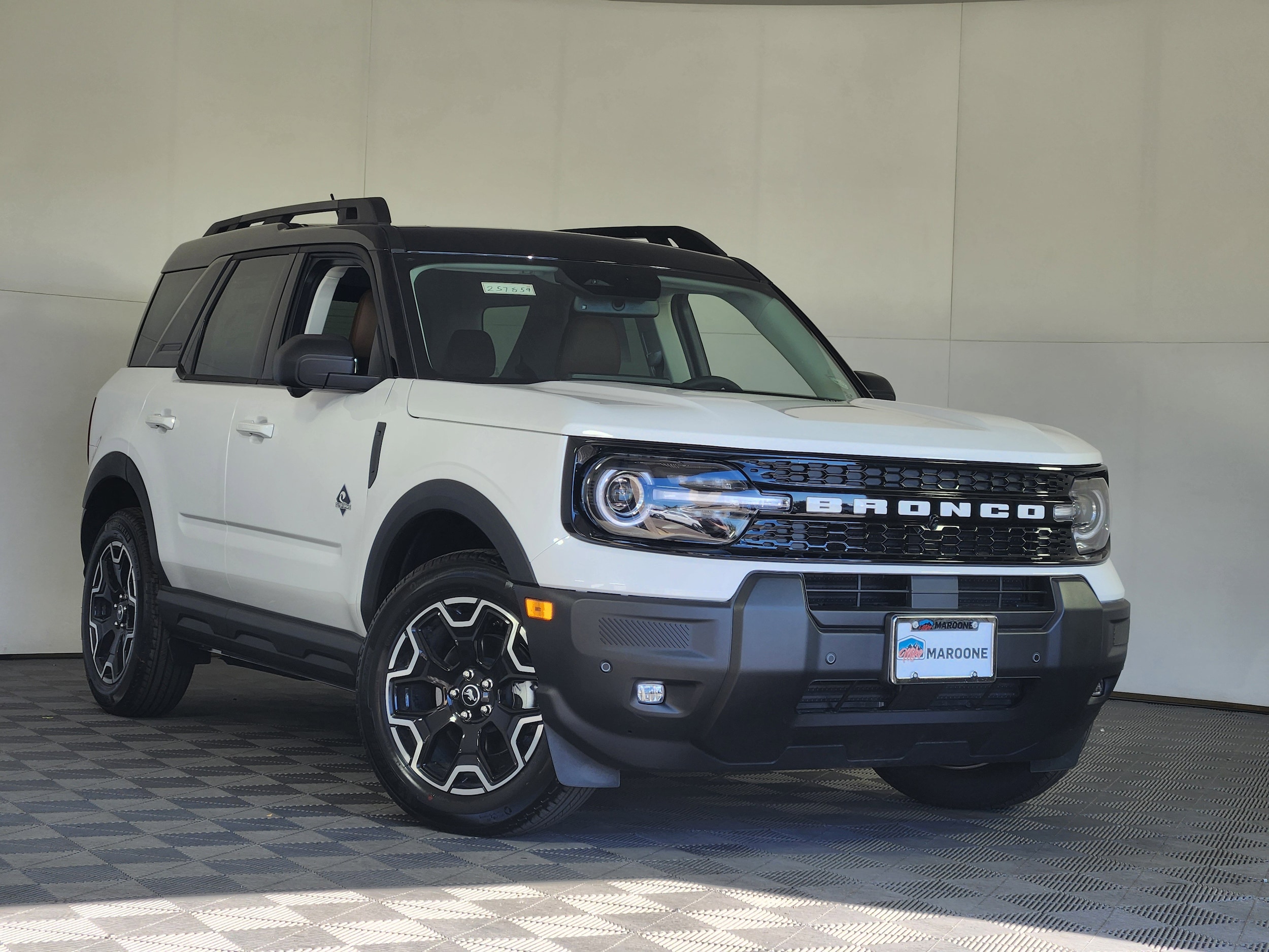 2025 Ford Bronco Sport Outer Banks's photo