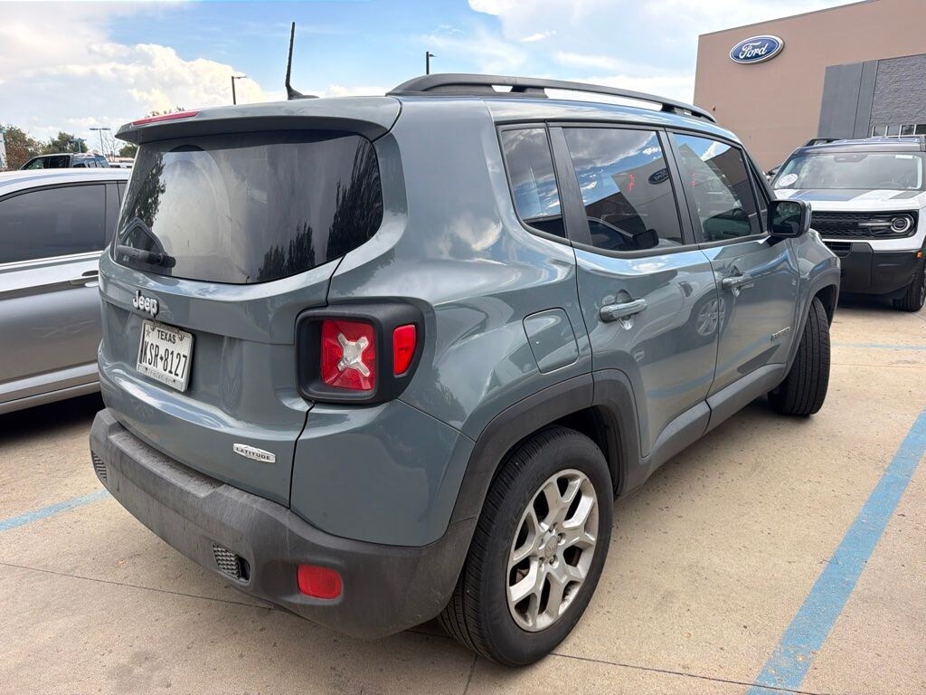 Used 2017 Jeep Renegade Latitude SUV