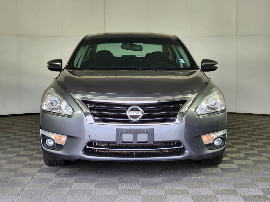 Used 2015 Nissan Altima SV with VIN 1N4AL3AP9FC496146 for sale in Longmont, CO