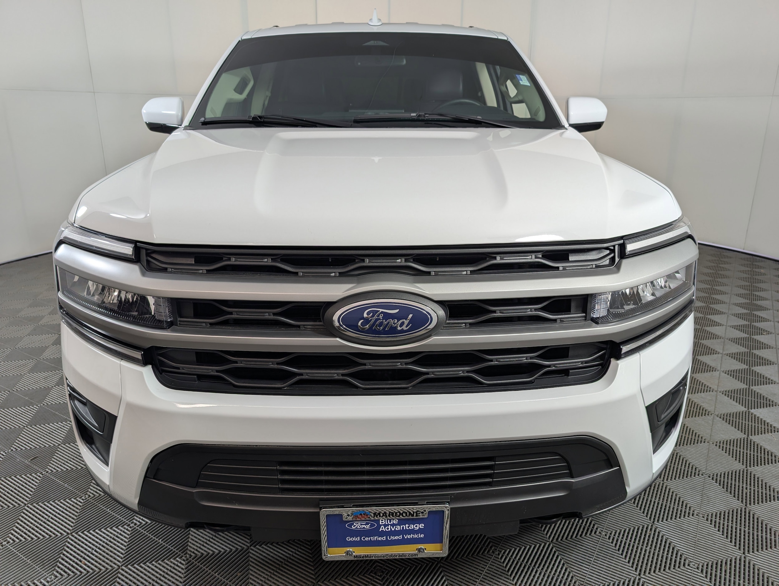Used 2024 Ford Expedition XLT with VIN 1FMJU1J8XREA23798 for sale in Longmont, CO