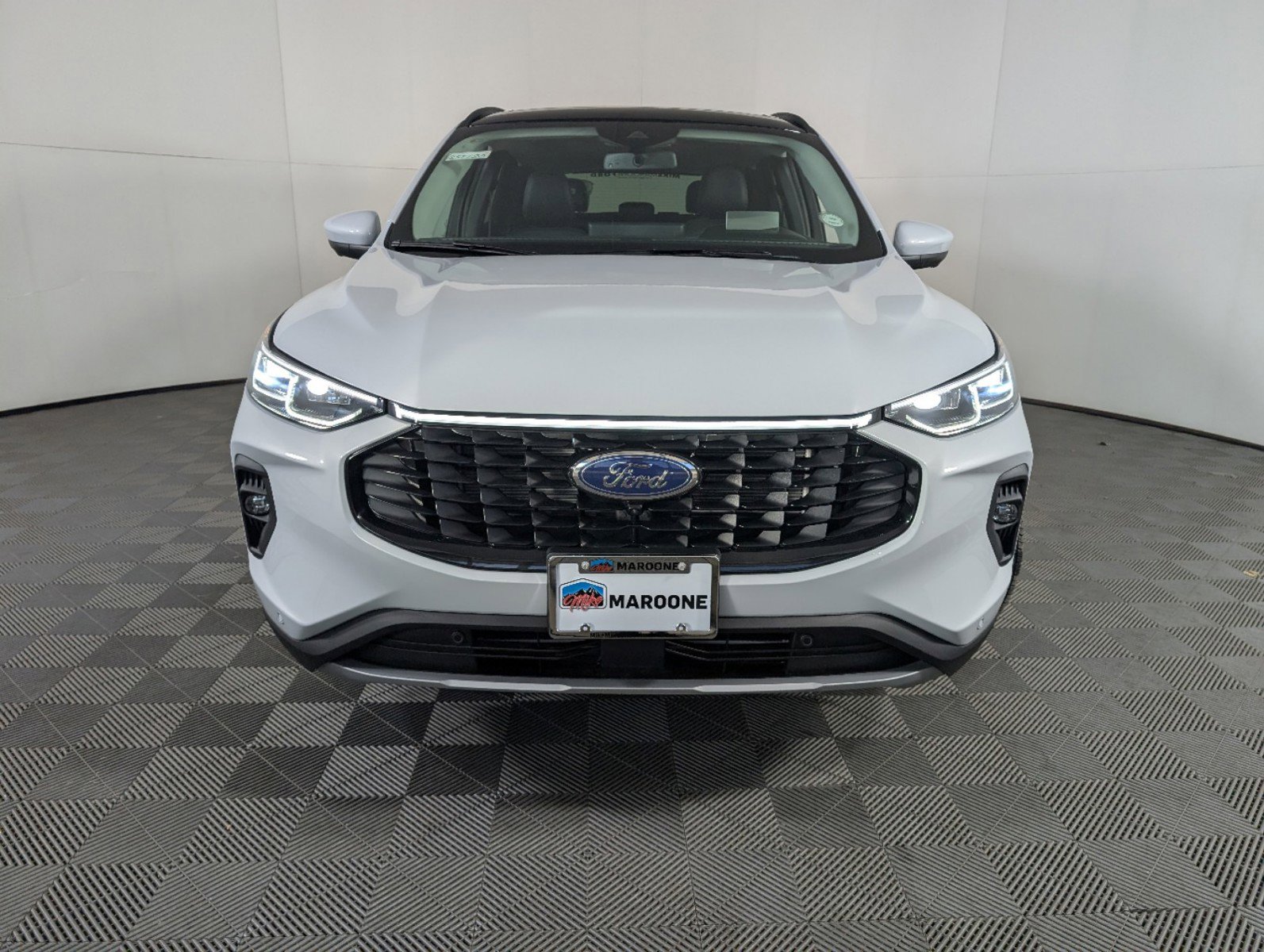 2025 Ford Escape Platinum photo 2