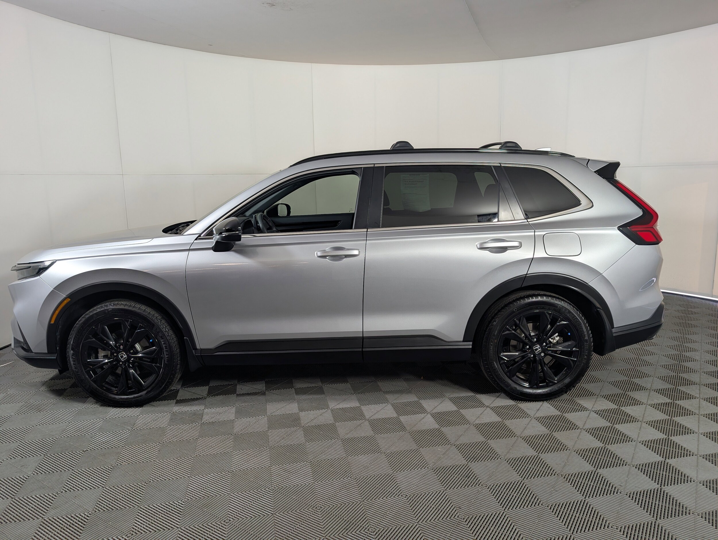 2025 Honda CR-V Hybrid Sport Touring photo 3