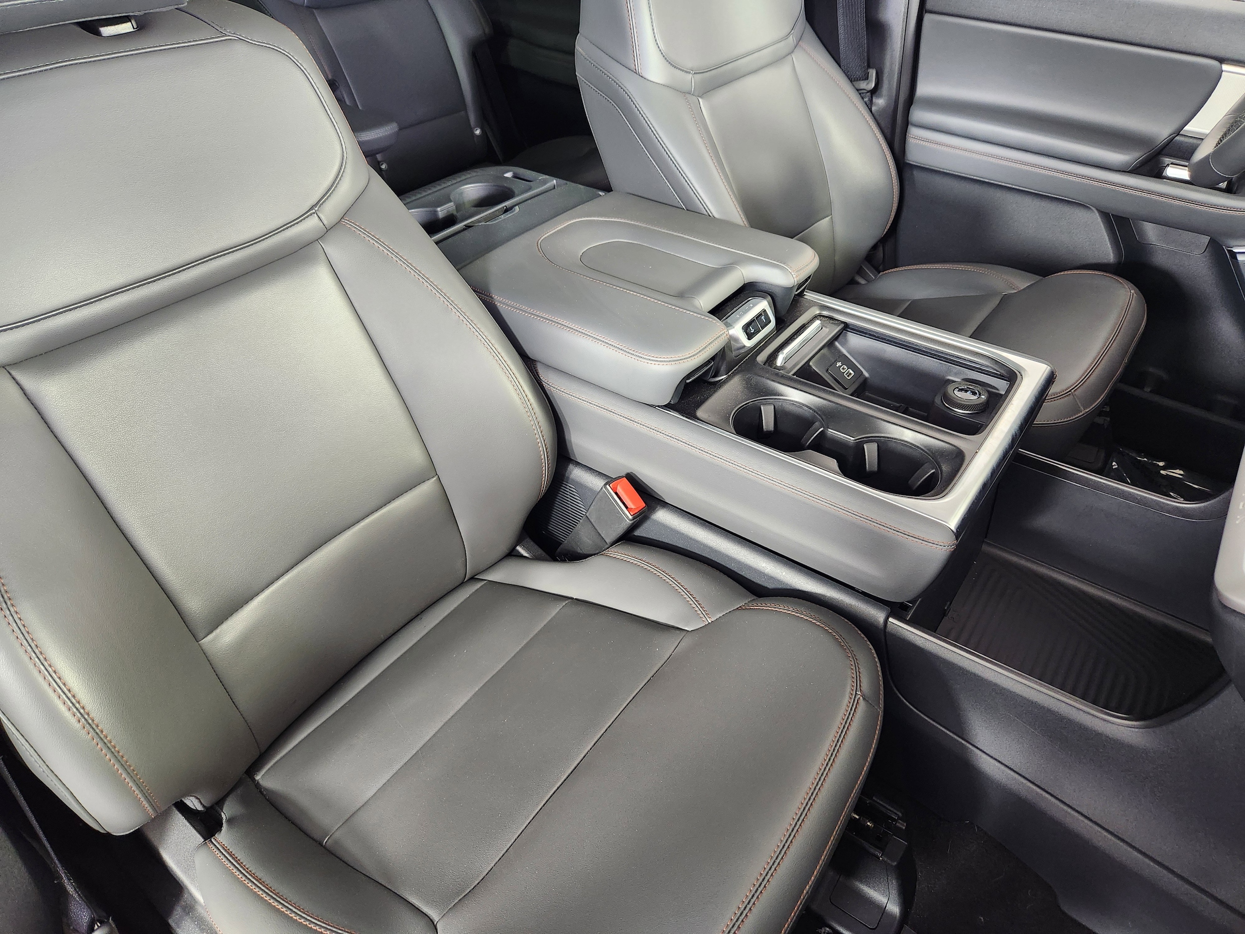 2025 Ford Expedition Active - Photo 10