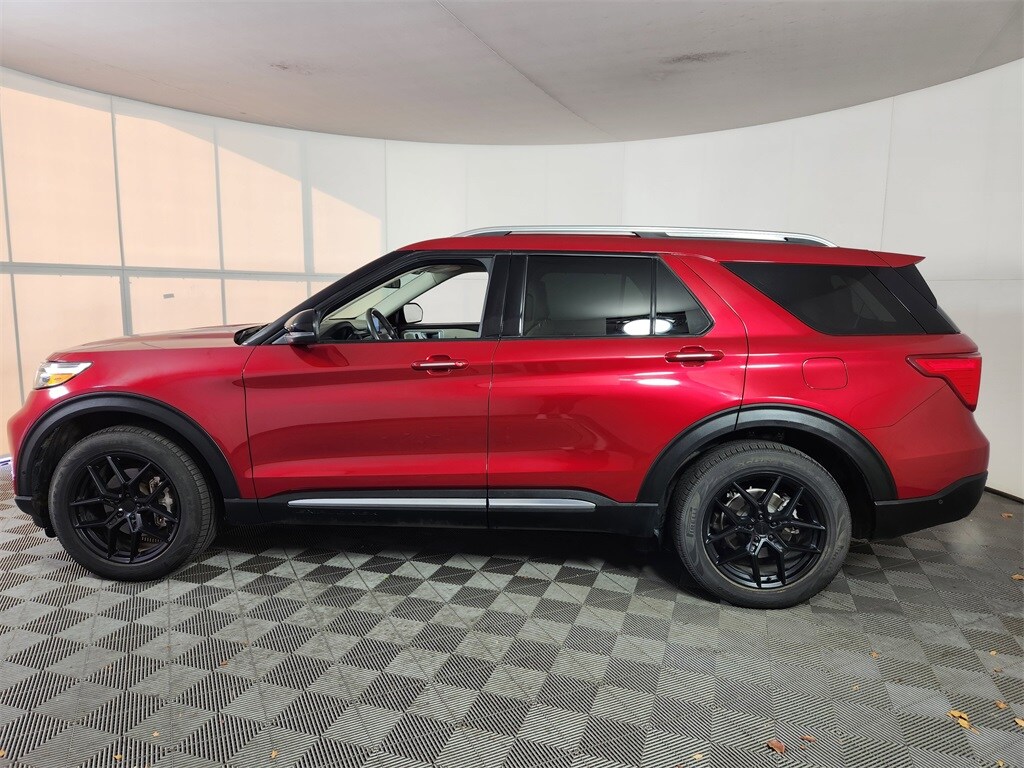 2022 Ford Explorer Platinum photo 4