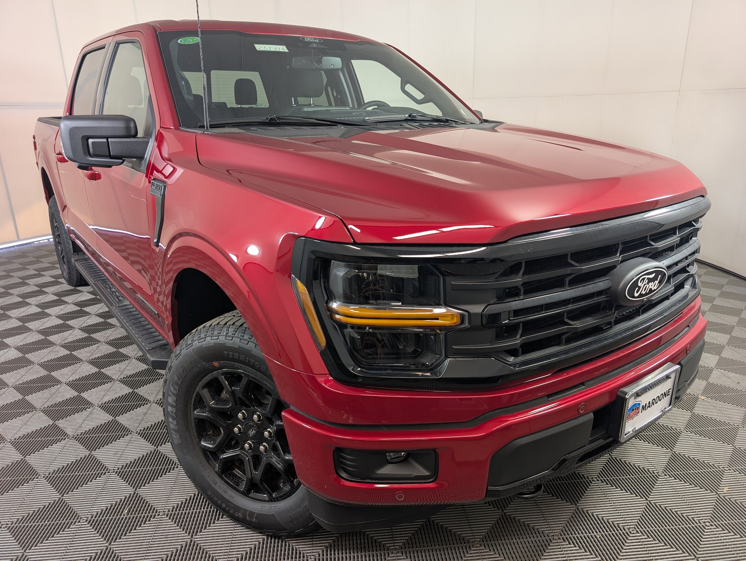 2025 Ford F-150 XLT's photo