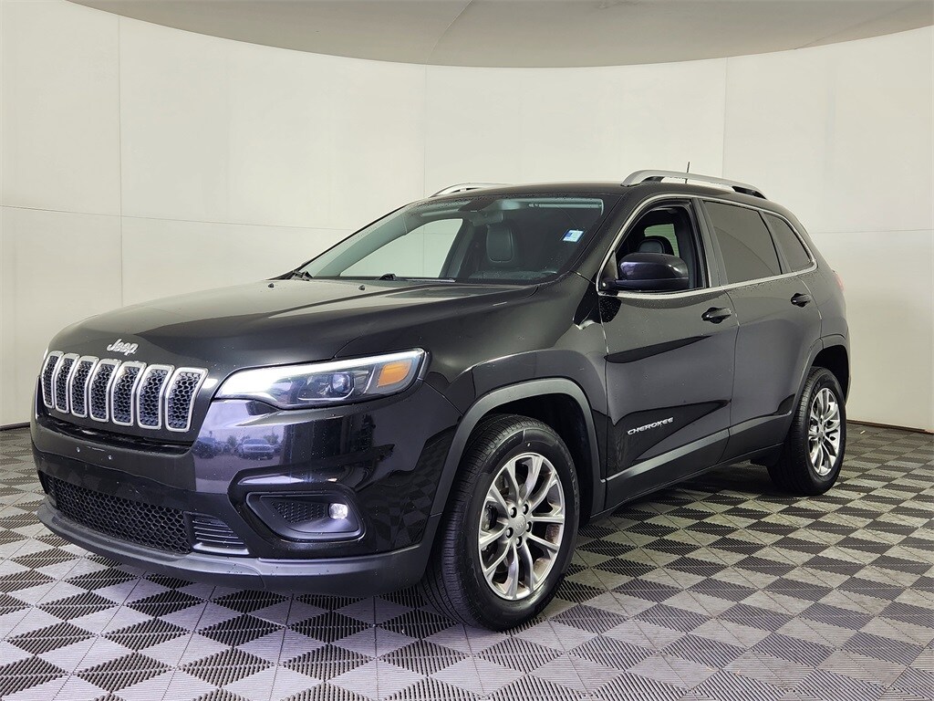 2019 Jeep Cherokee Latitude photo 2