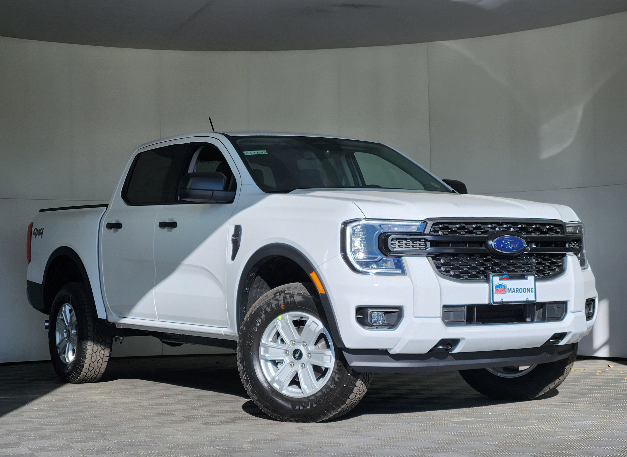 2025 Ford Ranger XL's photo