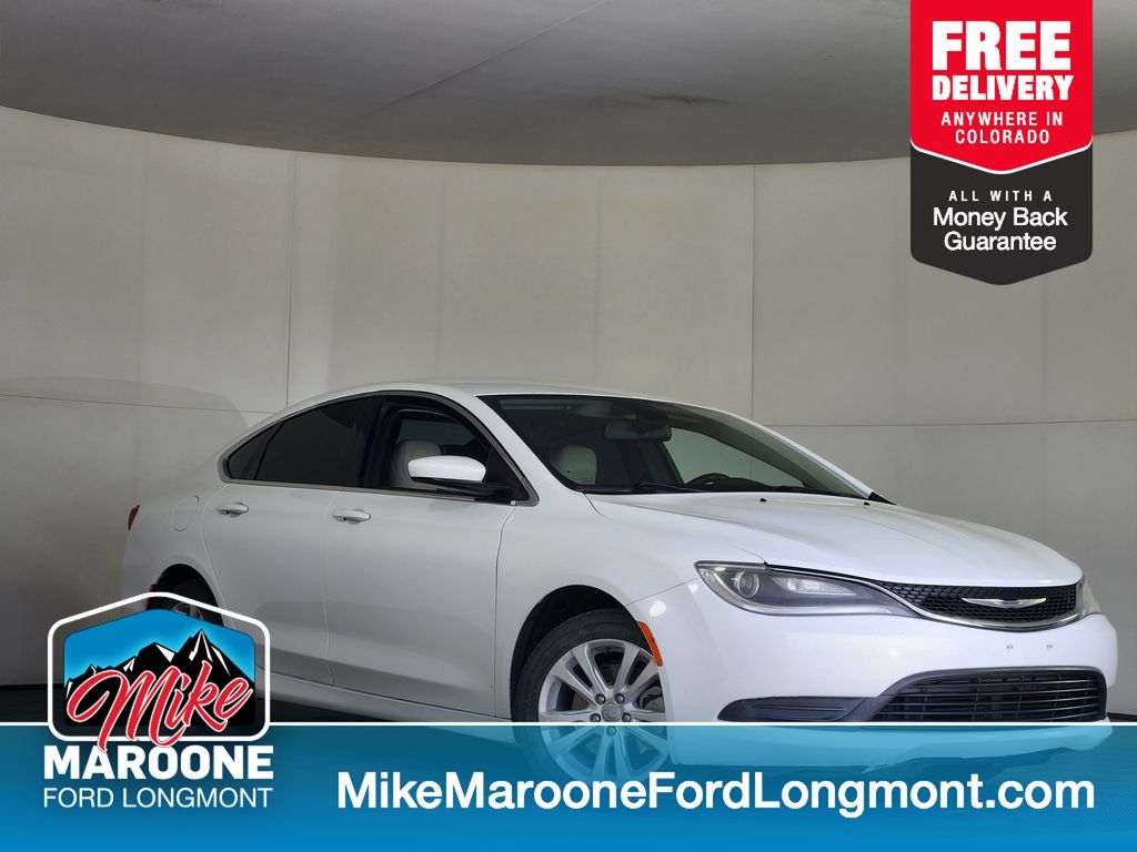 2016 Chrysler 200 LX