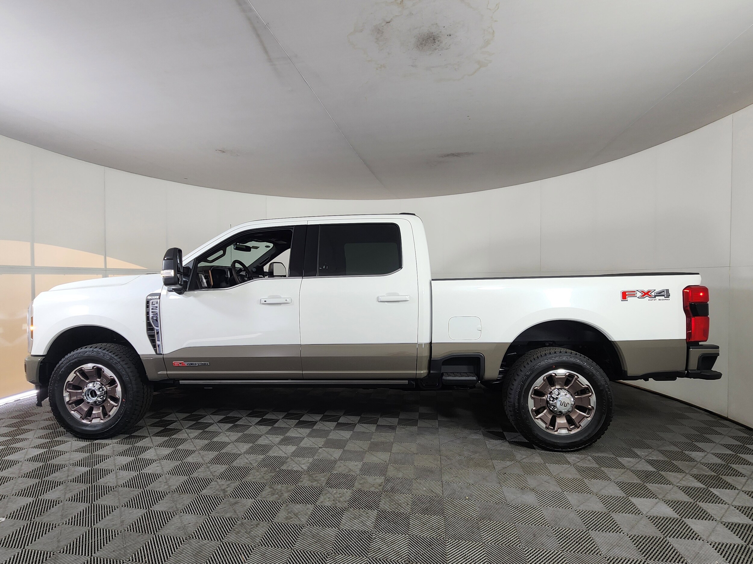 2026 Ford F-250 photo 3