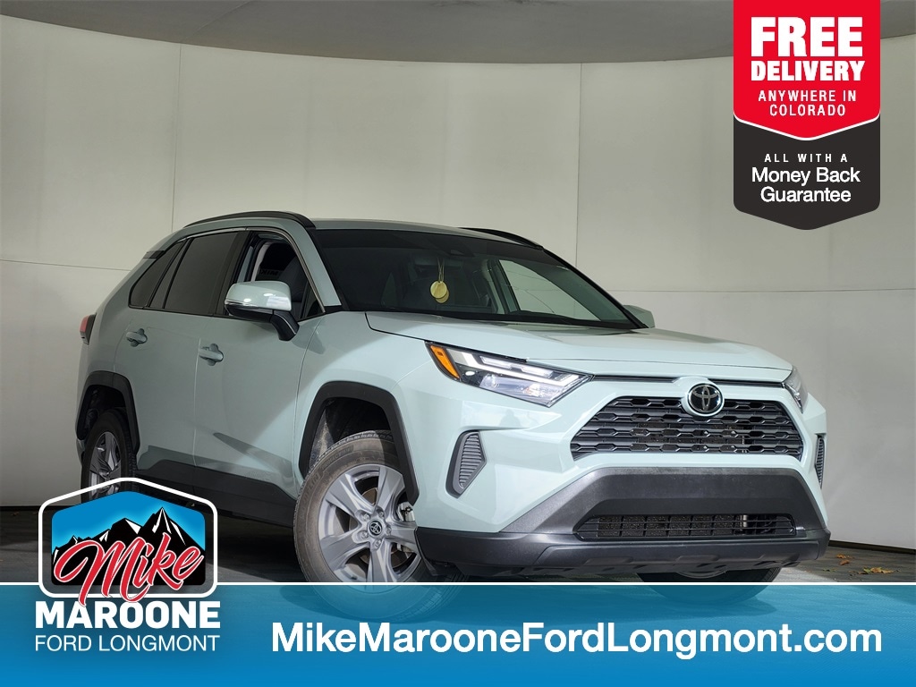 2022 Toyota RAV4 XLE's photo