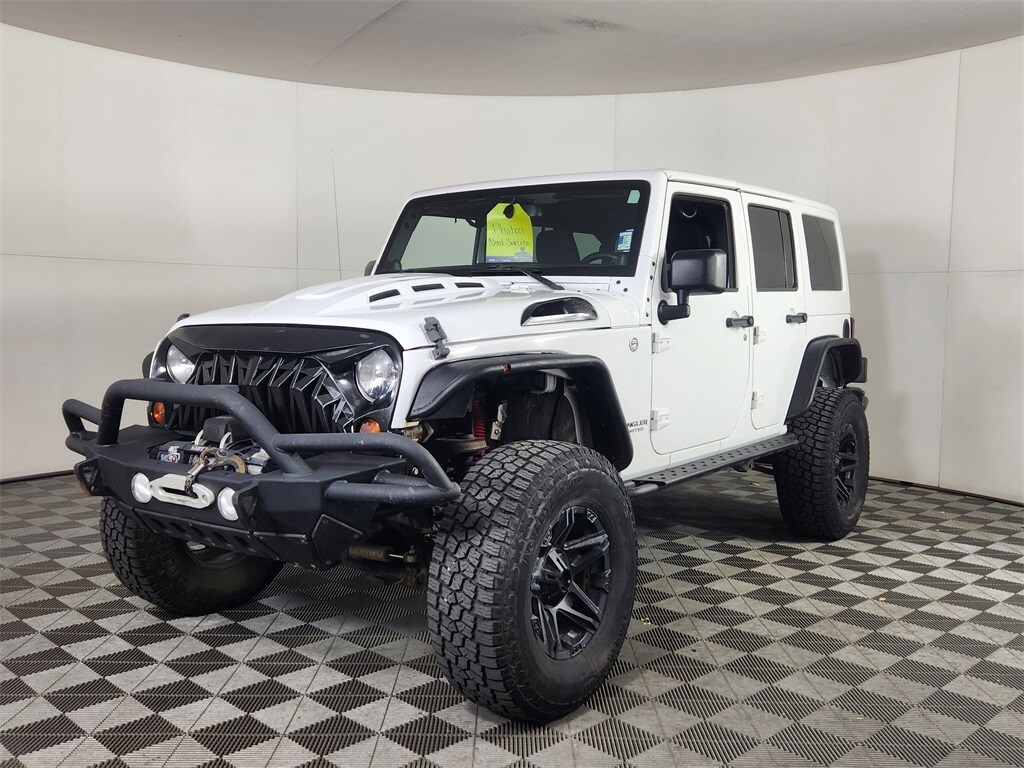 2013 Jeep Wrangler Unlimited Rubicon photo 3