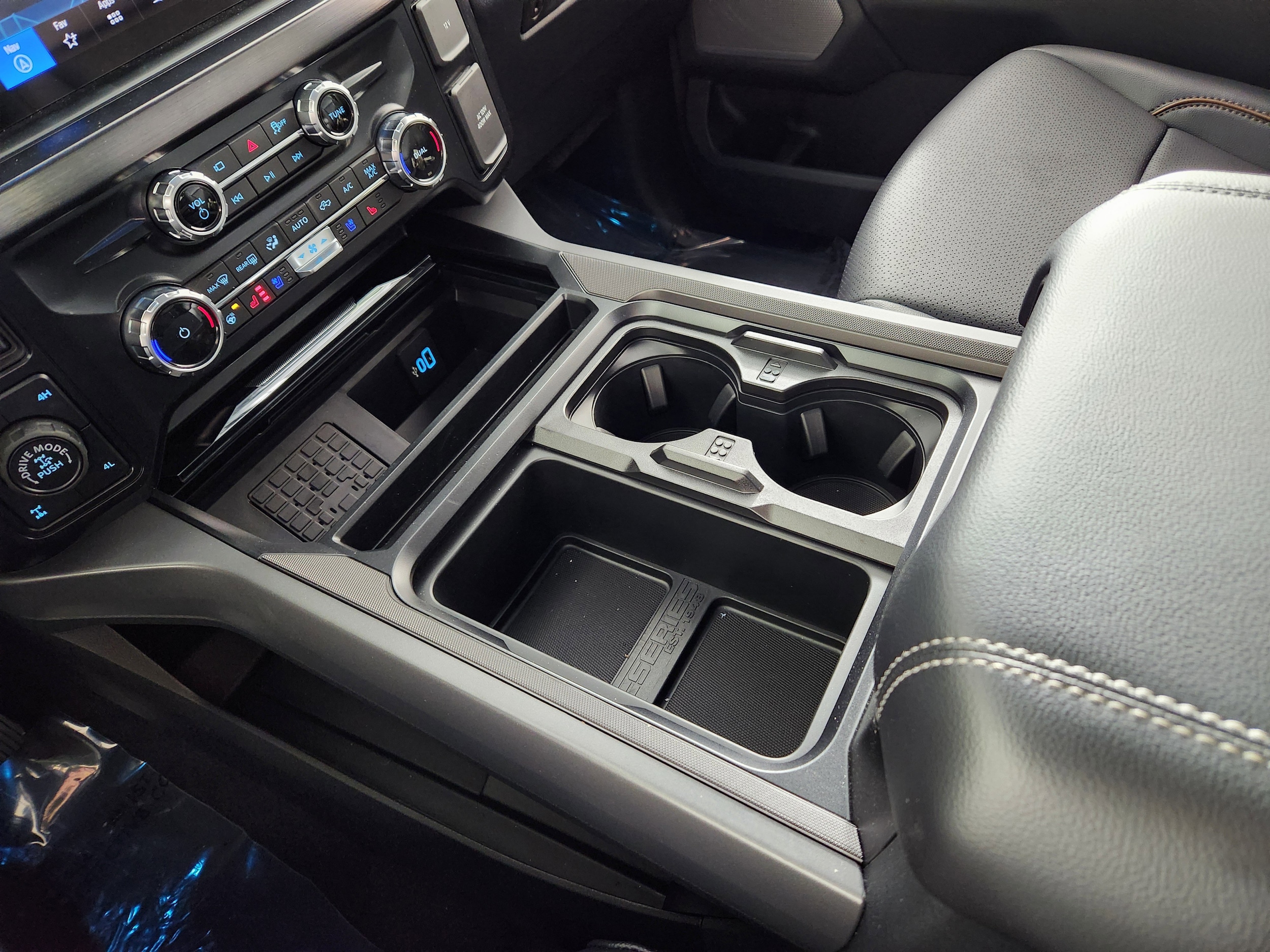 2026 Ford F-350 Super Duty Lariat - Photo 24