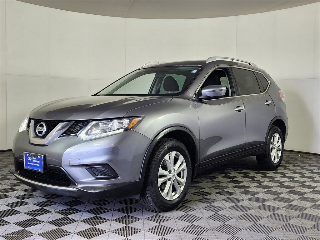 2016 Nissan Rogue SV photo 3