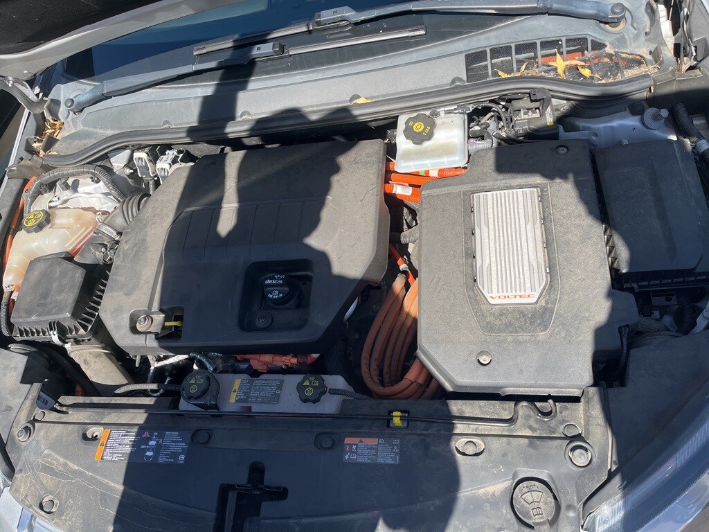 2015 Chevrolet Volt Base photo 2
