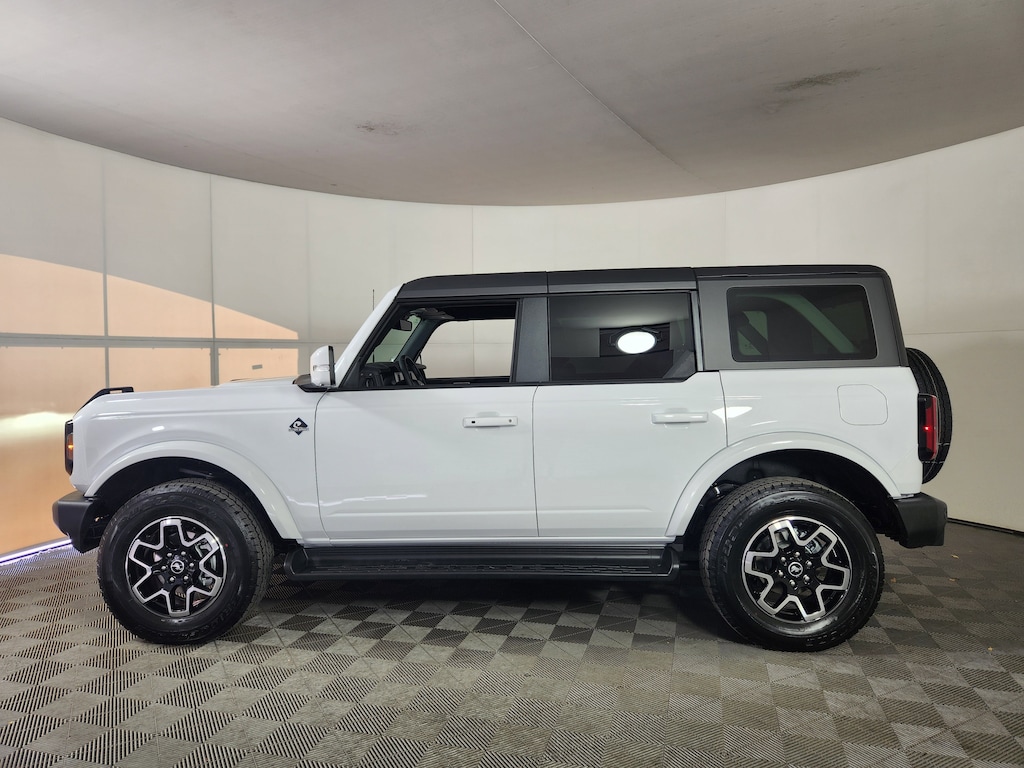 New 2025 Ford Bronco Outer Banks SUV